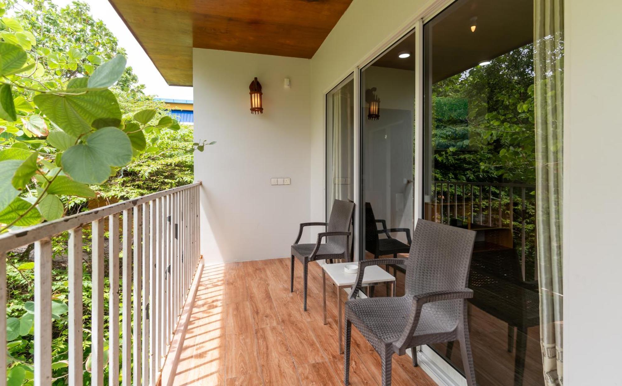 Ukulhas Villa Oceanview Hotel & Spa Exteriör bild