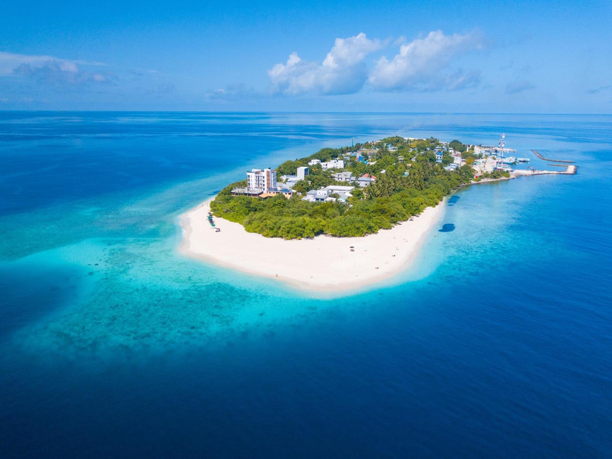 Ukulhas Villa Oceanview Hotel & Spa Exteriör bild